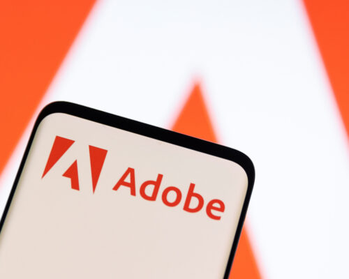 Период использования продуктов Adobe сокращен до 14 дней